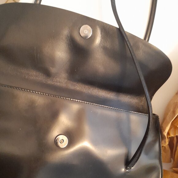 Authentic Prada Spazzolato Leather Flap Shoulder Purse. - Picture 10 of 17